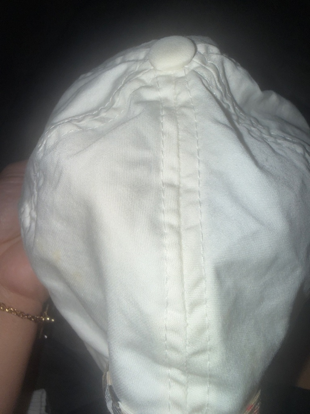 Burberry White Cotton Logo Cap - Picture 6 of 11